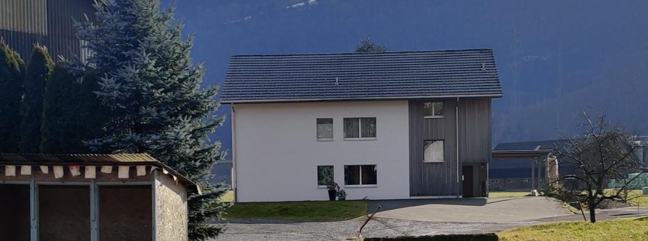 Schoene Wohnung In Валенщад Екстериор снимка